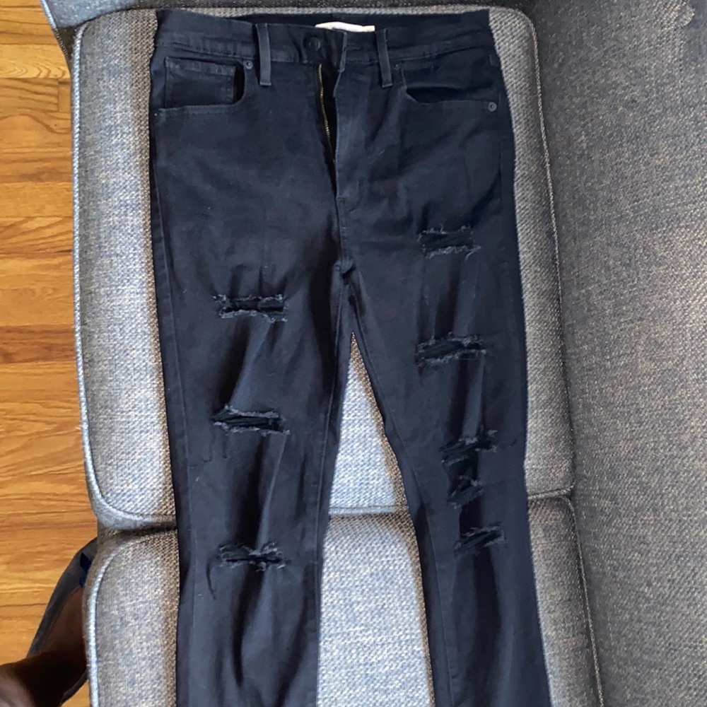 Levi “Mile High Super Skinny” black jeans size 30
